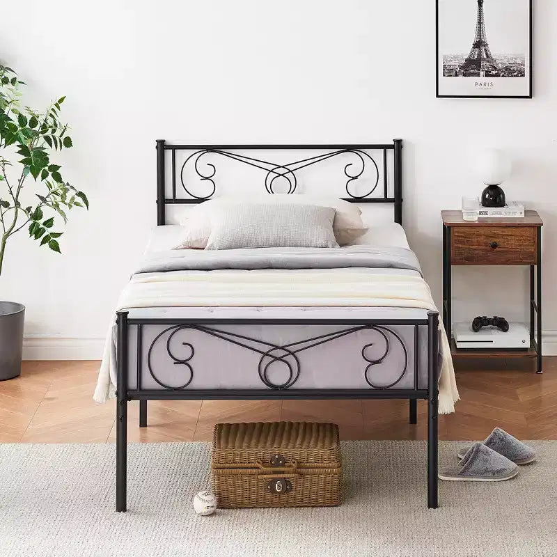 Cadre de lit métallique pour enfants, Taille Double, Cadre de lit double avec tête et pied de lit, Support à lattes en acier, Pas besoin de sommier tapissier