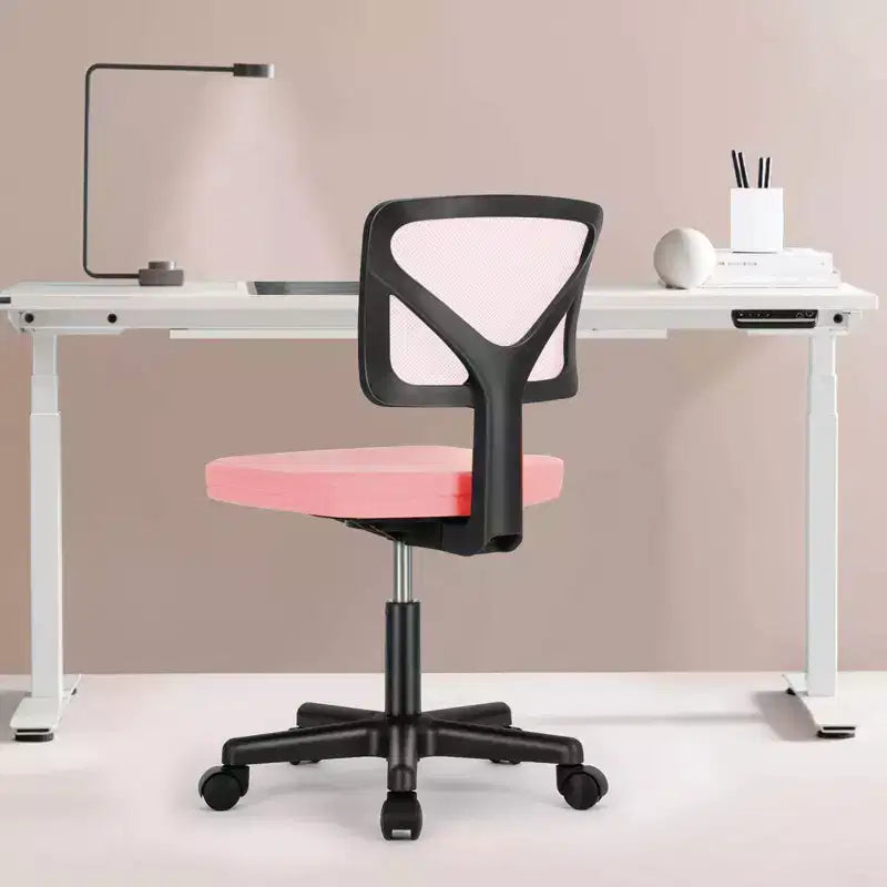 Chaise de bureau à roulettes ergonomique et moderne en maille à dossier bas