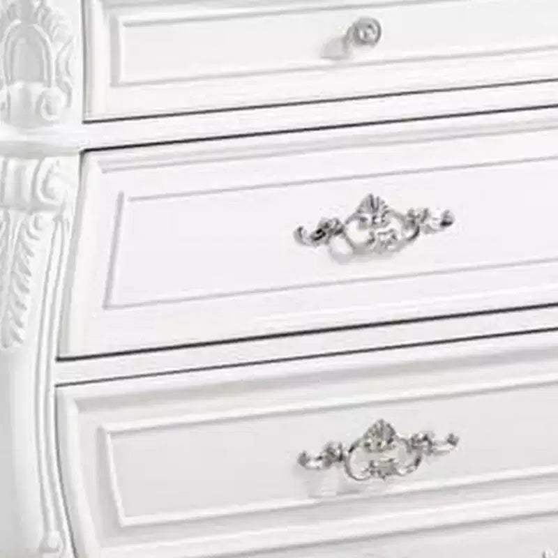 Table de chevet 3 tiroirs en bois massif blanc 31 po avec poignées en métal